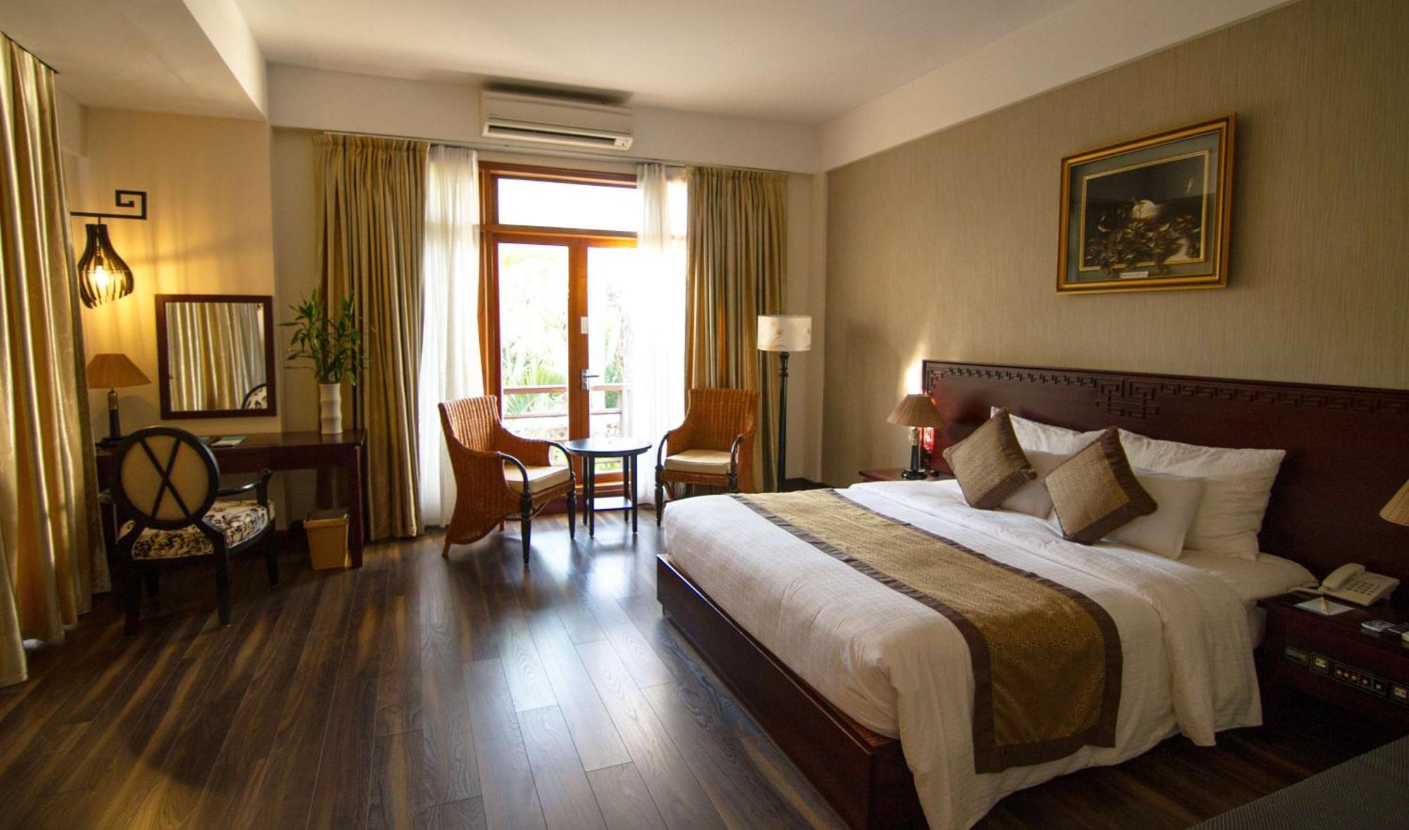 Sun Spa Resort & Villa Донг Хой Екстериор снимка